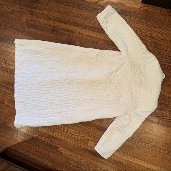 Valentino White Quilted Puffer Luxury Robe with Front Ties Size Large - Picture 8 of 10